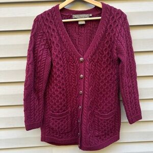 Inis Crafts size M Aran Irish wool chunky cable knit burgundy cardigan sweater